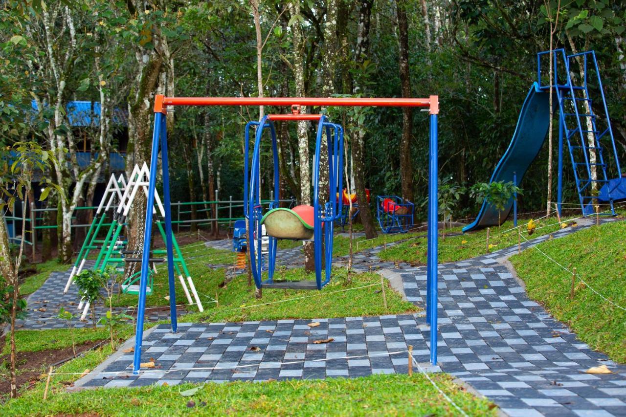 Dream Catcher Plantation Resort Munnar Exterior photo